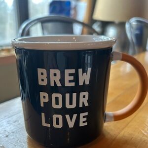 Starbucks "Brew Pour Love" ceramic coffee mug 12 ounce